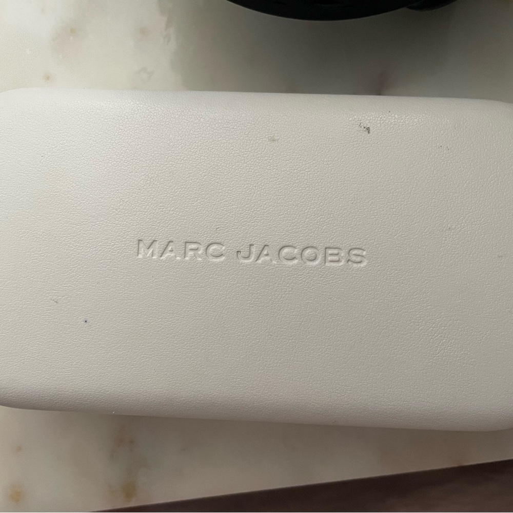 Marc Jacobs white glasses case